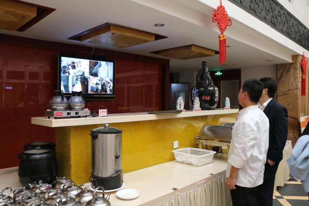 江苏南京鼓楼区率先建成使用 透明厨房远程视频监控系统
