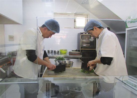 吉林市食品药品监督管理局 推进“明厨亮灶”视频监控建设